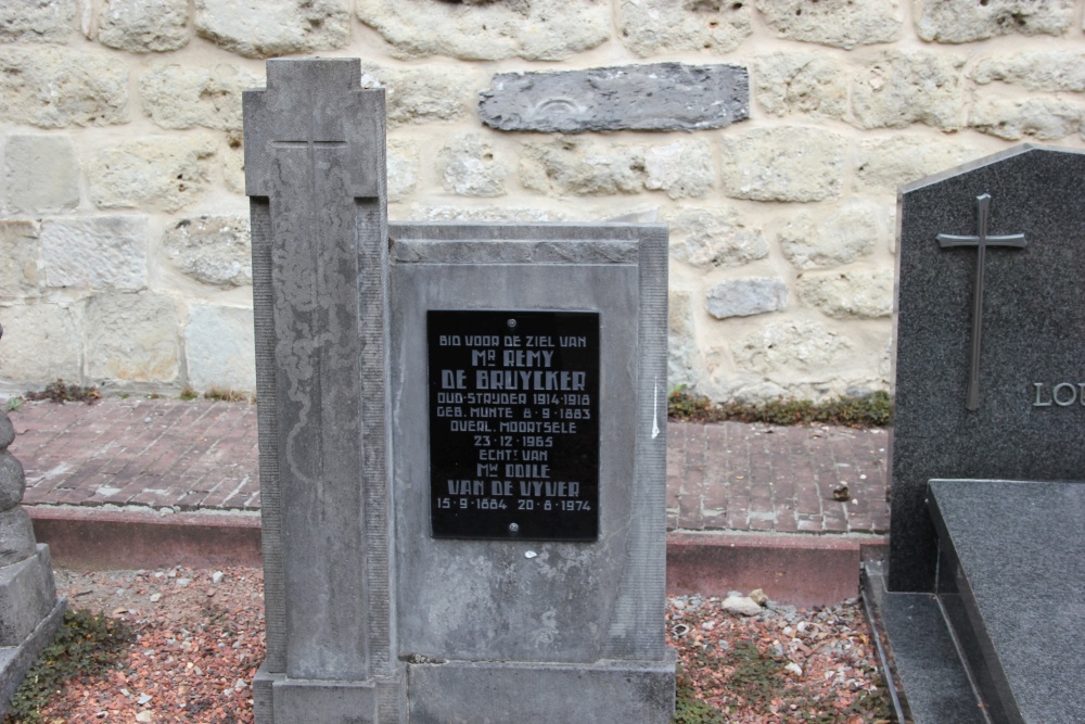 Belgian Graves Veterans Moortsele #2