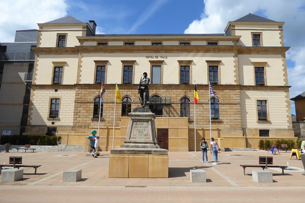 Memorial for Municipal Staff #3