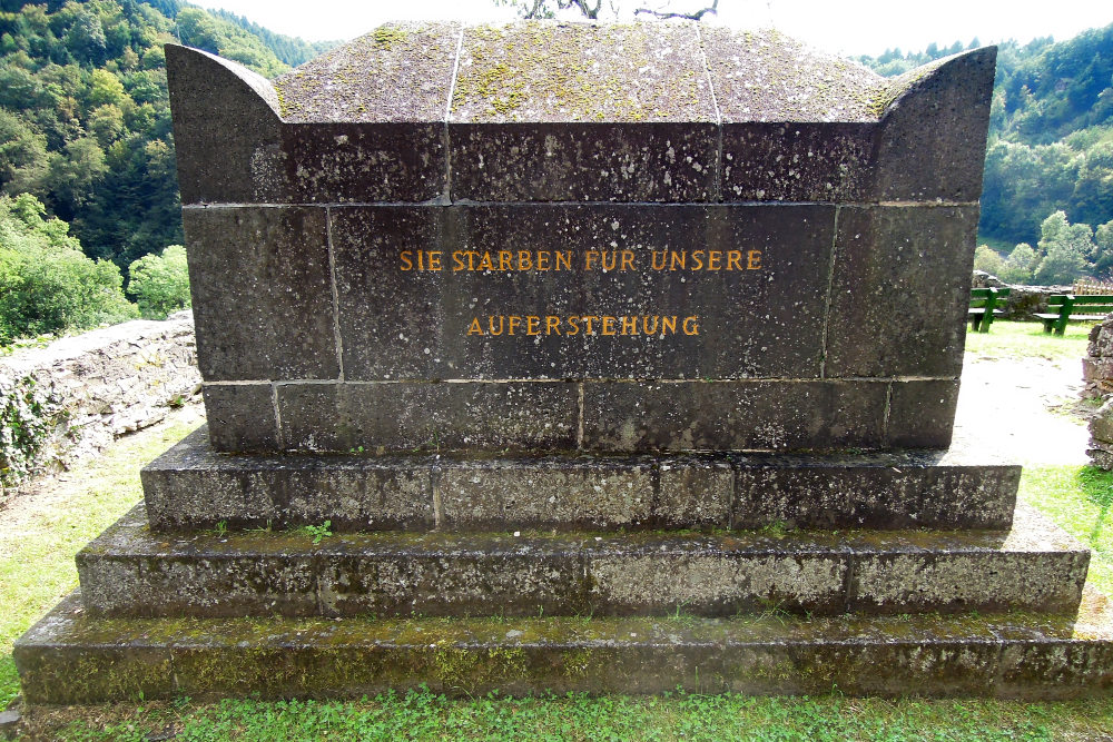 War Memorial Eifel-movement #5