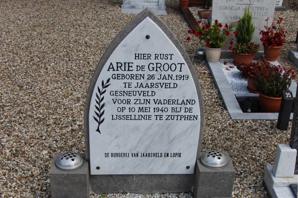 Dutch War Grave N.H. Cemetery Jaarsveld #1