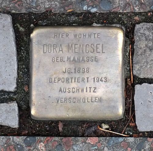 Stolpersteine Heinrich-Heine-Straße 10