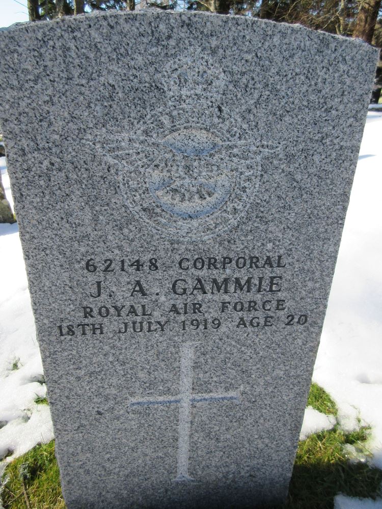 Commonwealth War Grave Boharm Old Churchyard