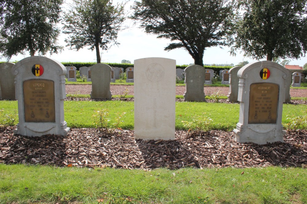 Belgian War Cemetery Hoogstade #4