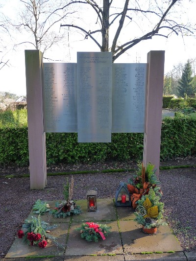 Oorlogsmonument Grötzingen #1