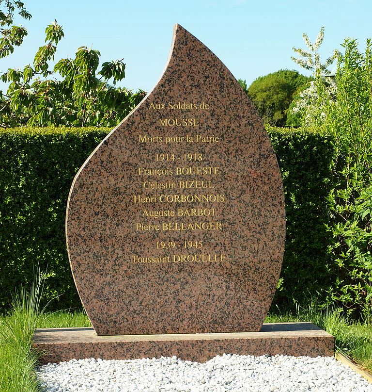 Oorlogsmonument Moussé #1
