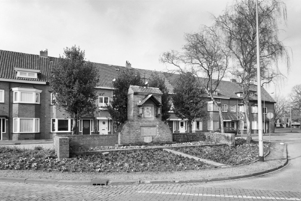 Monument & Kapel Onze Lieve Vrouw van Altijddurende Bijstand #5