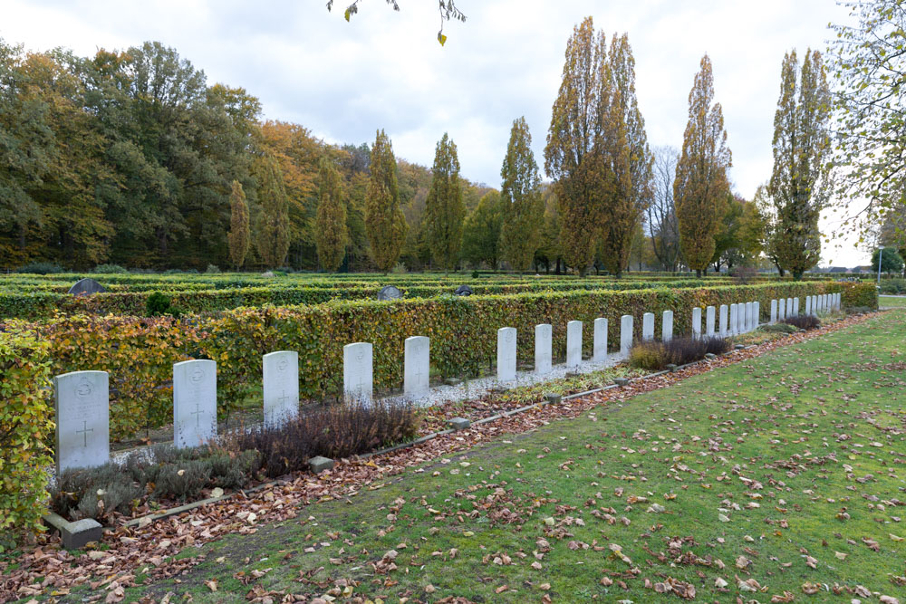 Commonwealth War Graves General Cemetery Gorssel #1