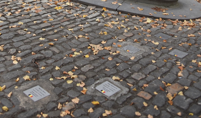 Gedenkstenen Koninklijk Atheneum Mechelen #1