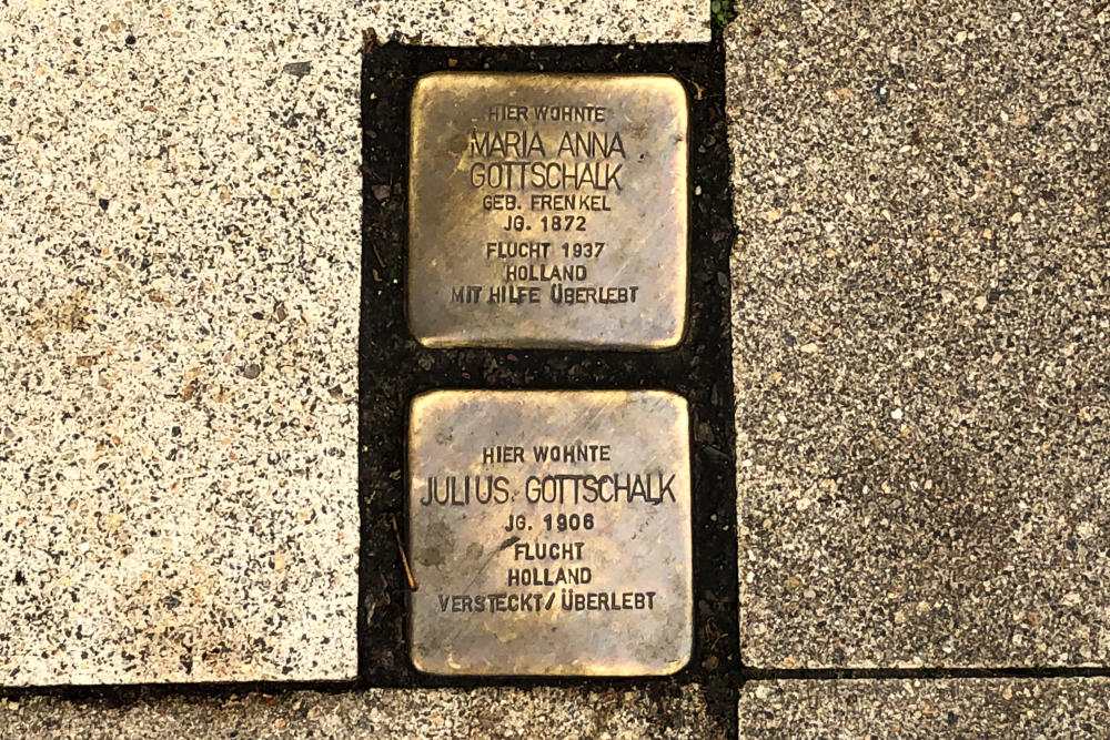 Stolpersteine Konrad-Adenauer-Strae 158