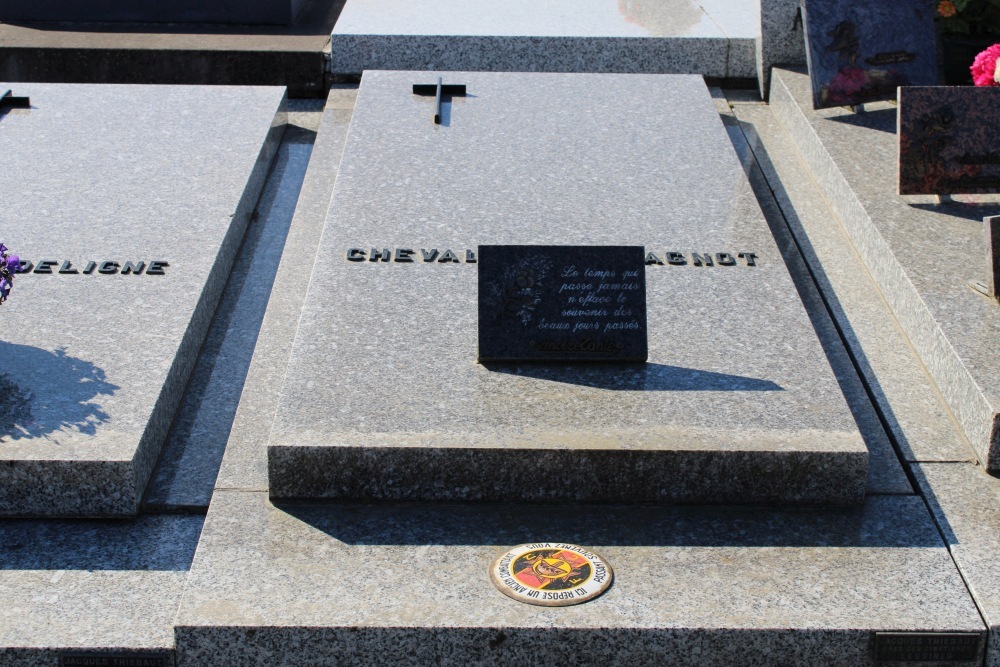 Belgische Graven Oudstrijders Neufmaison #1