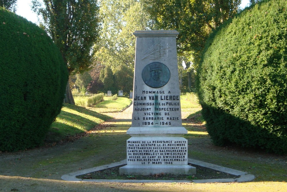 Monument Gedeporteerde Politieagenten-Verzetsstrijders #1