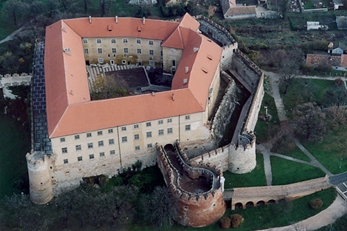 Siklos Castle