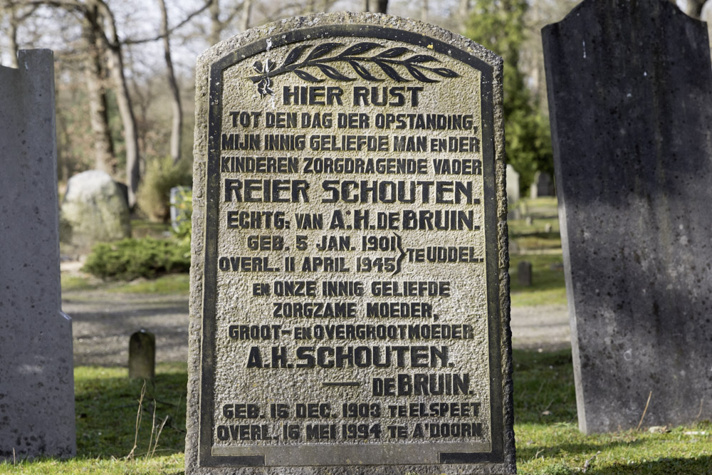 Dutch War Graves Elspeet #4