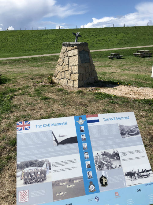 Monument Crash Vickers Wellington KX-B #3