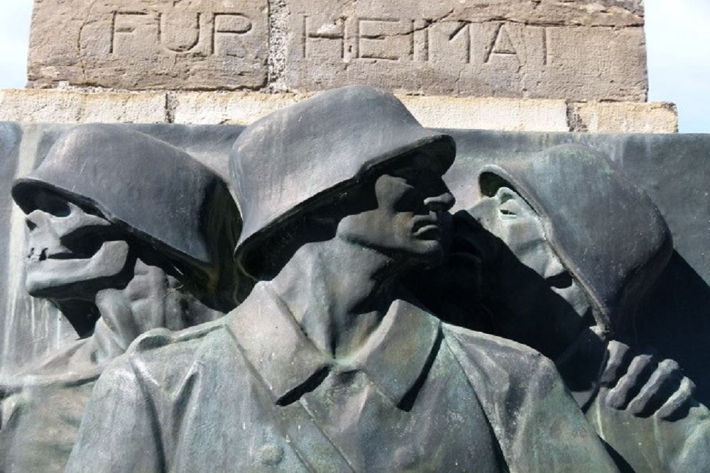 War Memorial Au #2