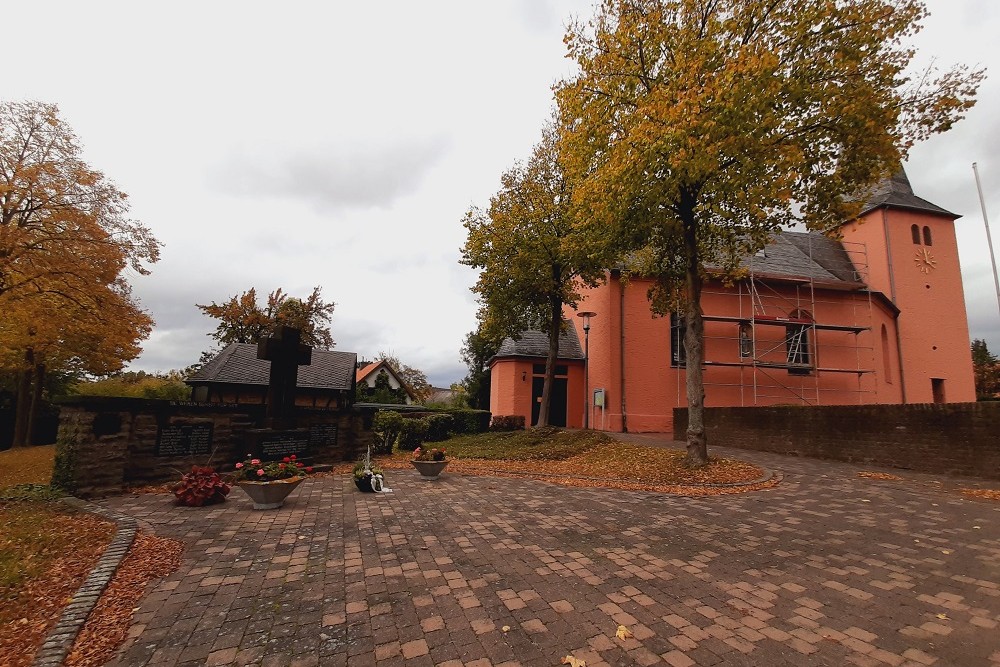 War Memorial Disternich #2