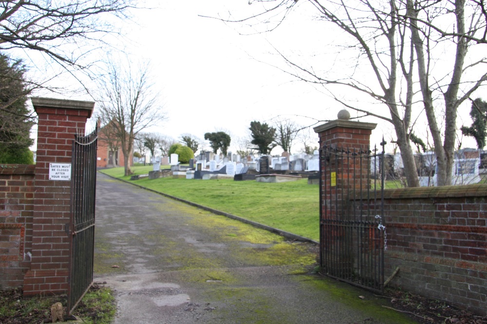 Oorlogsgraven van het Gemenebest Brighton and Hove Jewish Cemetery #1