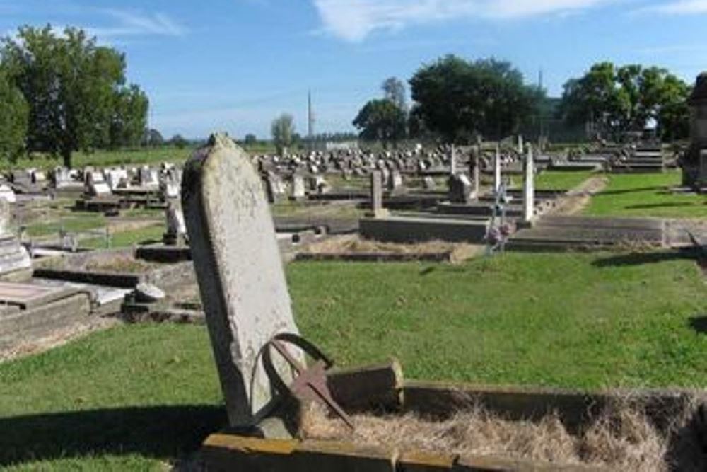 Oorlogsgraven van het Gemenebest Grafton Cemetery #1