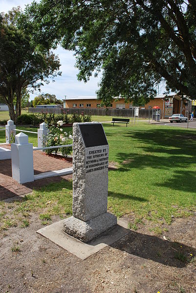 Oorlogsmonument Heywood #2