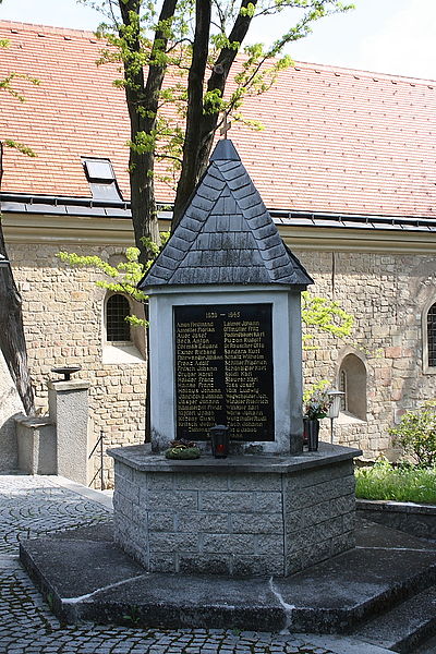 Oorlogsmonument Hflein an der Donau #1