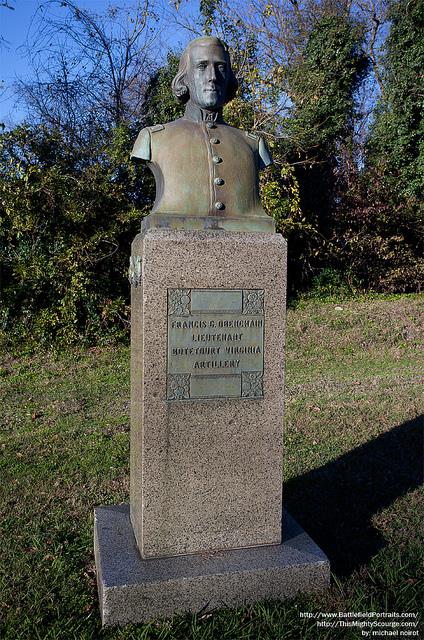 Buste van Lieutenant Francis G. Obenchain #1