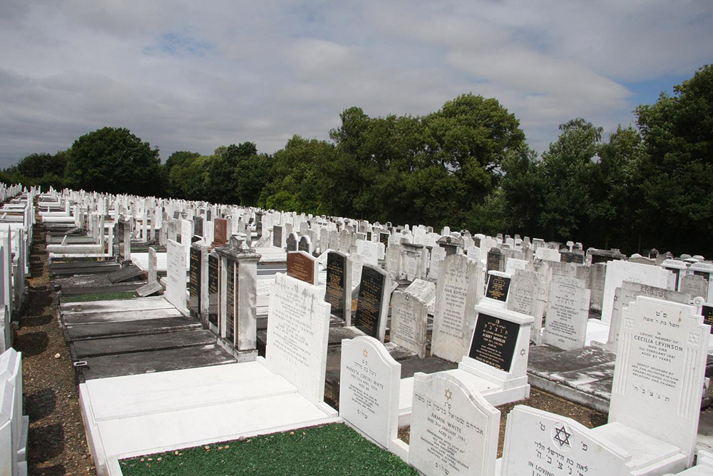 Bushey New Jewish Cemetery #1