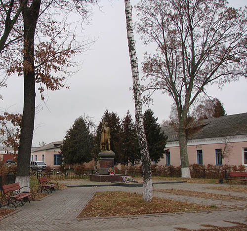 Massagraf Sovjet Soldaten Buchach