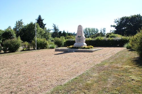 Oorlogsmonument Saint-Hilarion #1