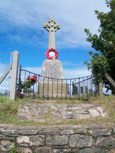 Oorlogsmonument Dinas #1