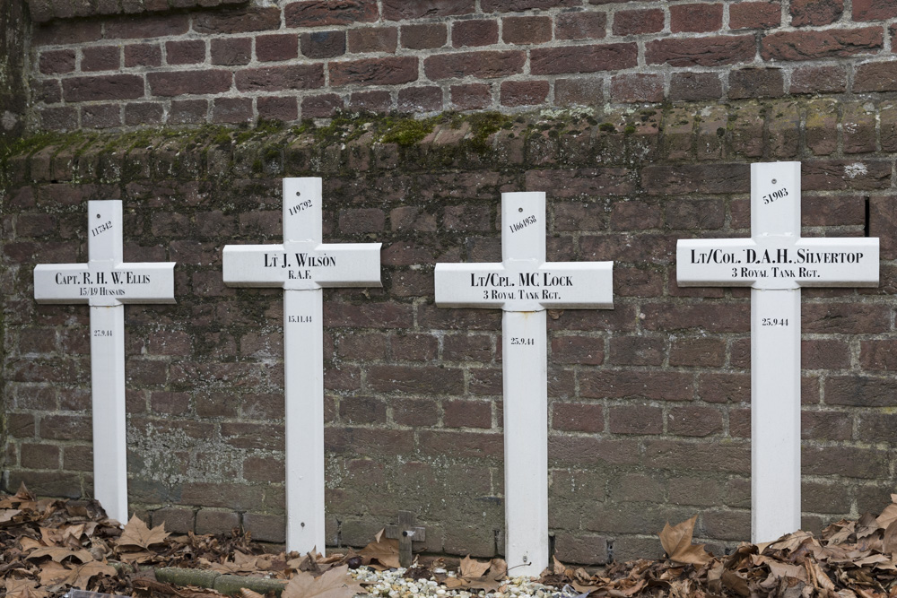 Commonwealth War Graves Sint Anthonis #4