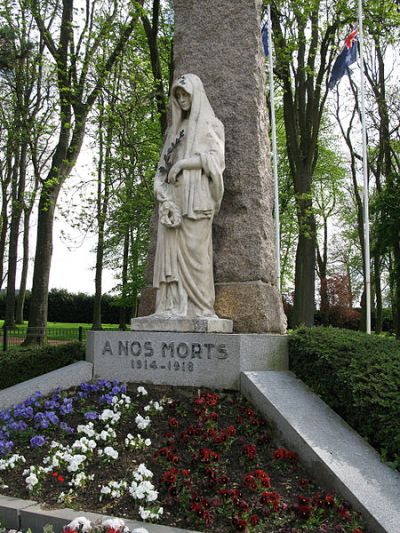 Oorlogsmonument Villers-Bretonneux #1