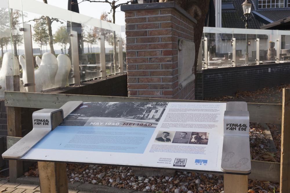 Information sign Zuid-Ginkel Inn and the three fallen hussars #1