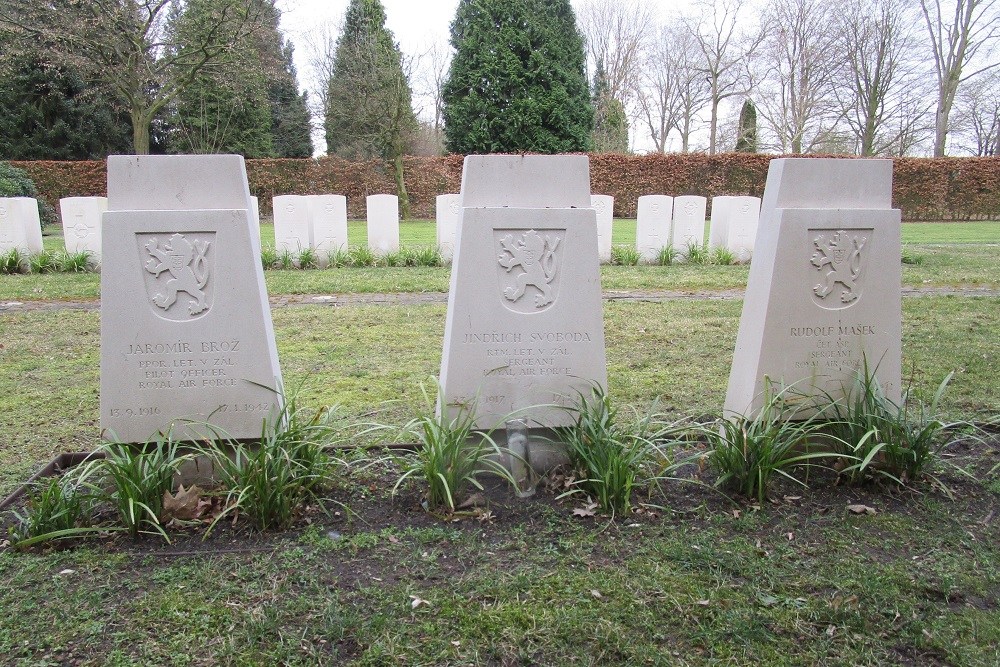 Czechoslovakian War Graves General Cemetery Gilzerbaan