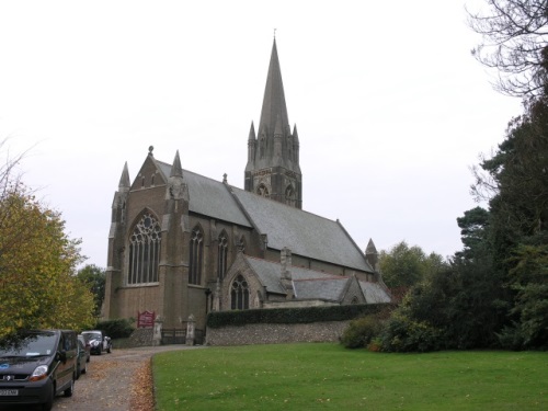 Oorlogsgraf van het Gemenebest St. John Churchyard