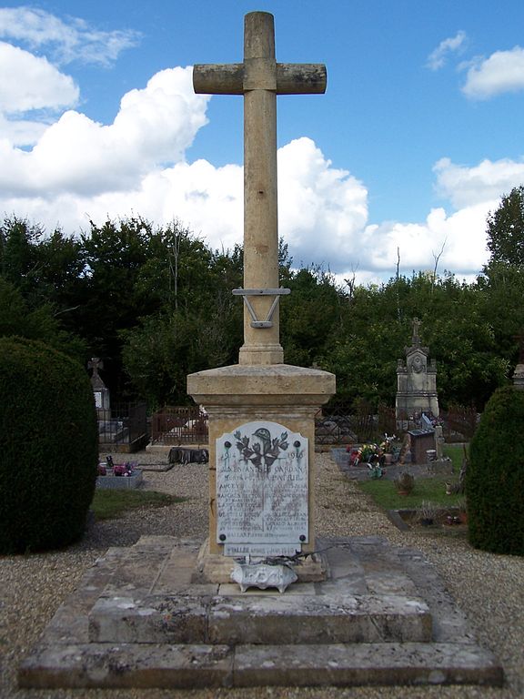War Memorial Cardan #1
