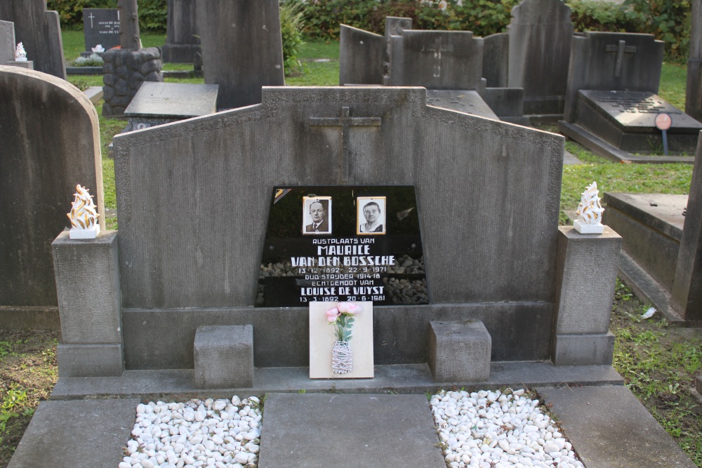 Belgian Graves Veterans Zwijnaarde #3