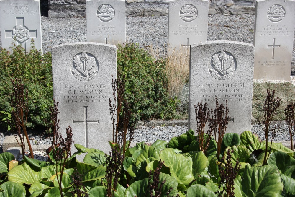 Oorlogsgraven van het Gemenebest Saint-Lger #2