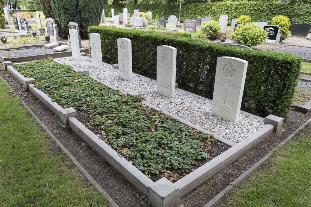 Commonwealth War Graves Hengelo #3