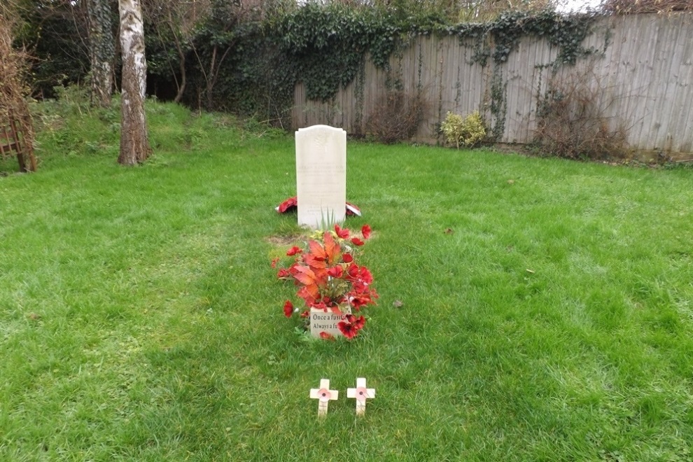 British War Grave All Saints Churchyard