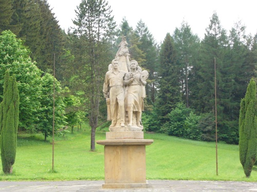 Monument & Massagraf Slachtoffers Massamoord Javořčko #1