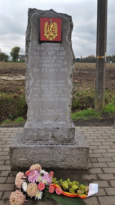 Oorlogsmonument 12de Linie Neeravert #2