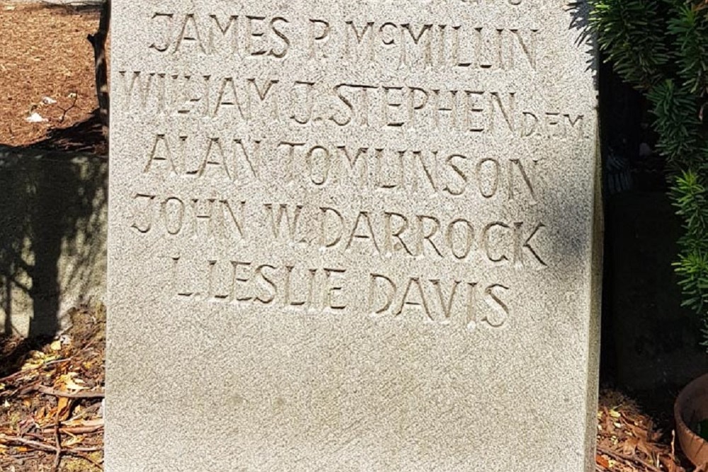 Memorial Crew Lancaster III LM327 #3