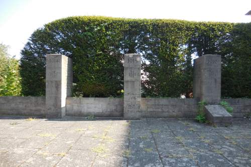 War Memorial Frankenbach #4