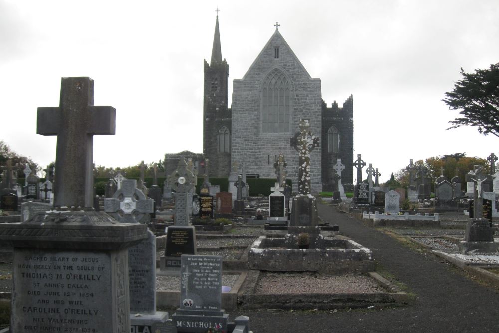 Oorlogsgraf van het Gemenebest Holy Trinity Church of Ireland Churchyard #1