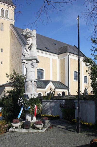 War Memorial Bheimkirchen