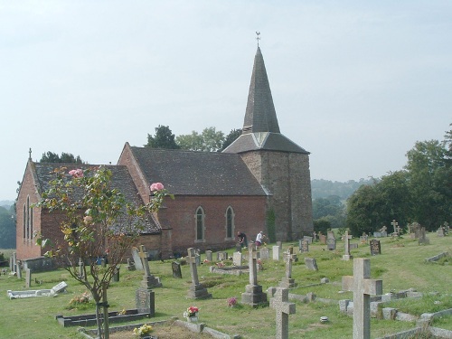 Oorlogsgraf van het Gemenebest St Peter Churchyard