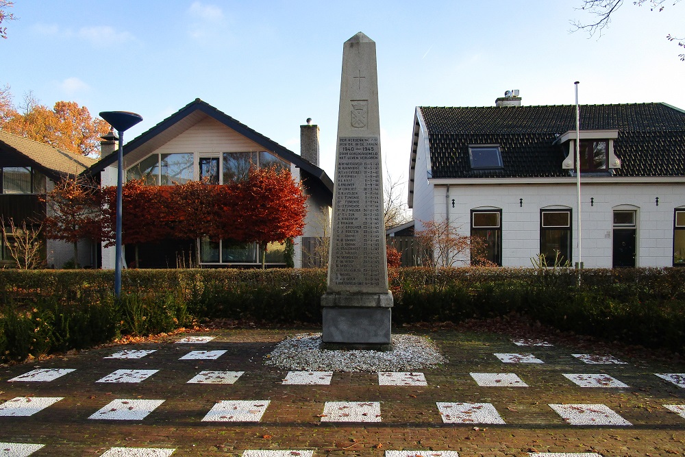 Oorlogsmonument Hoogland #1