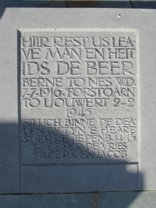 Dutch War Grave Protestant Churchyard Nes #3