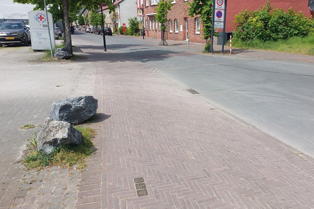 Stumbling Stones Mennonitenstraße 1 #3