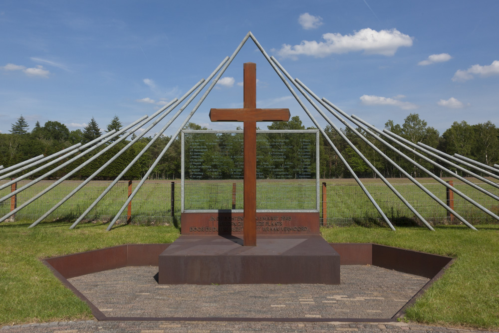 Location & Memorial De Woeste Hoeve